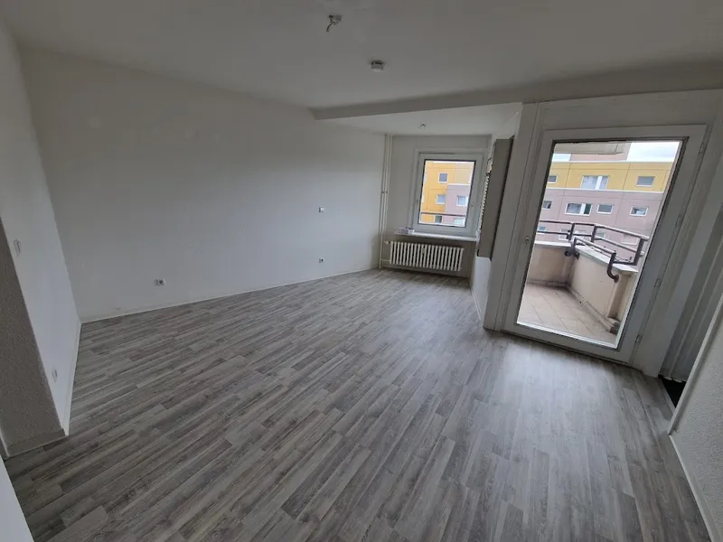 Ab 05.11. - mein schönes Siemensstadt - 2-Zimmer-Wohnung mit Balkon verfügbar! — photo 1